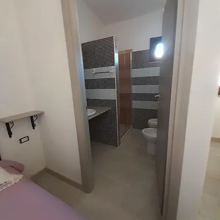 招待所 Casa Grazia Deledda 16 奥罗塞伊